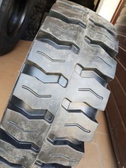 200/50-10 Trelleborg Ecosolid STD