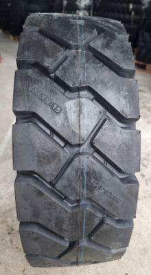 28x9-15 Roadhiker  14PR TT