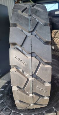 7.00-12 Roadhiker W-9C 12PR TT kpl